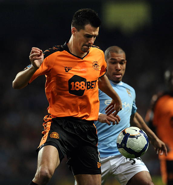 曼城中场将 曼城中场将