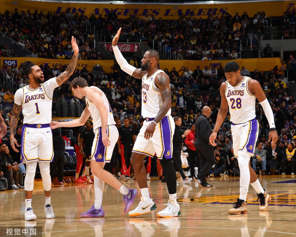 搭建了一座 搭建了一座